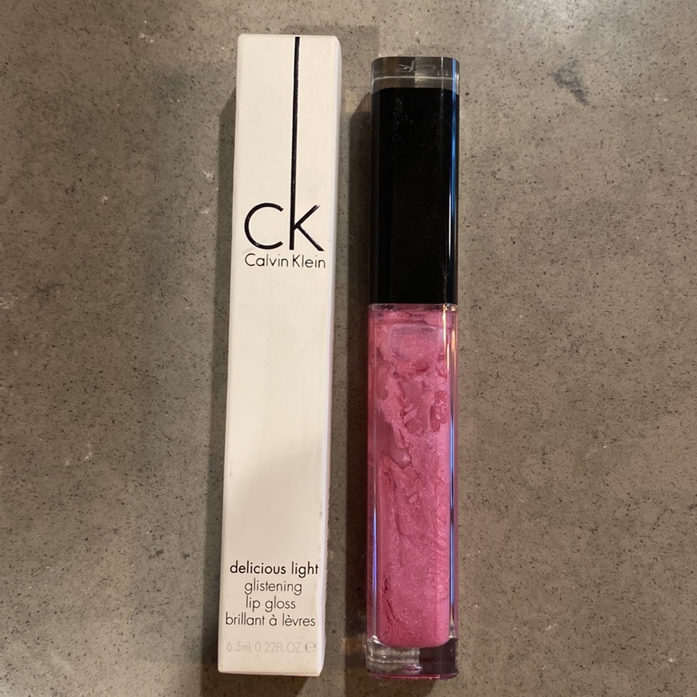 Calvin Klein Delicious Light Lip Gloss in Knockout. NEW